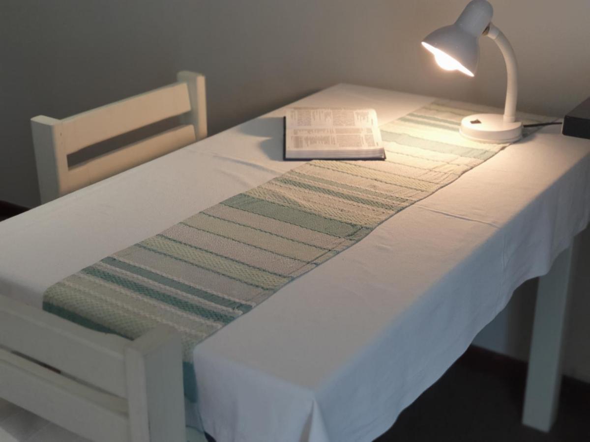 Tyger Hills Guest House Белвил Екстериор снимка